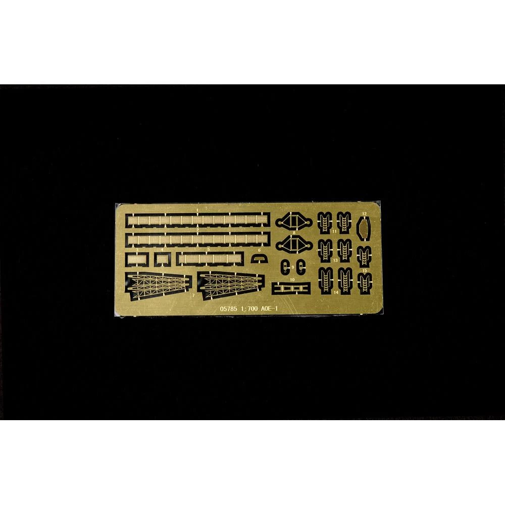 Trumpeter 05785 1/700 AOE Fast Combat Support Ship USS Sacramento(AOE1) Plastic Model Kit 6 Trumpeter 05785 1/700 AOE Fast Combat Support Ship USS Sacramento(AOE1) Plastic Model Kit - Image 4