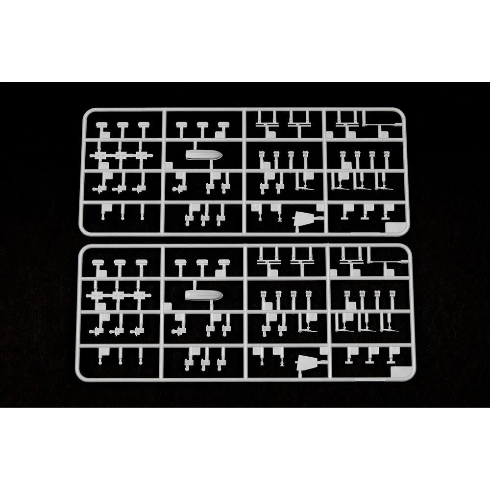 Trumpeter 05785 1/700 AOE Fast Combat Support Ship USS Sacramento(AOE1) Plastic Model Kit 9 Trumpeter 05785 1/700 AOE Fast Combat Support Ship USS Sacramento(AOE1) Plastic Model Kit - Image 7