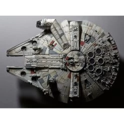 PG 1/72 MILLENNIUM FALCON -Toy Model Shop G0216384 2