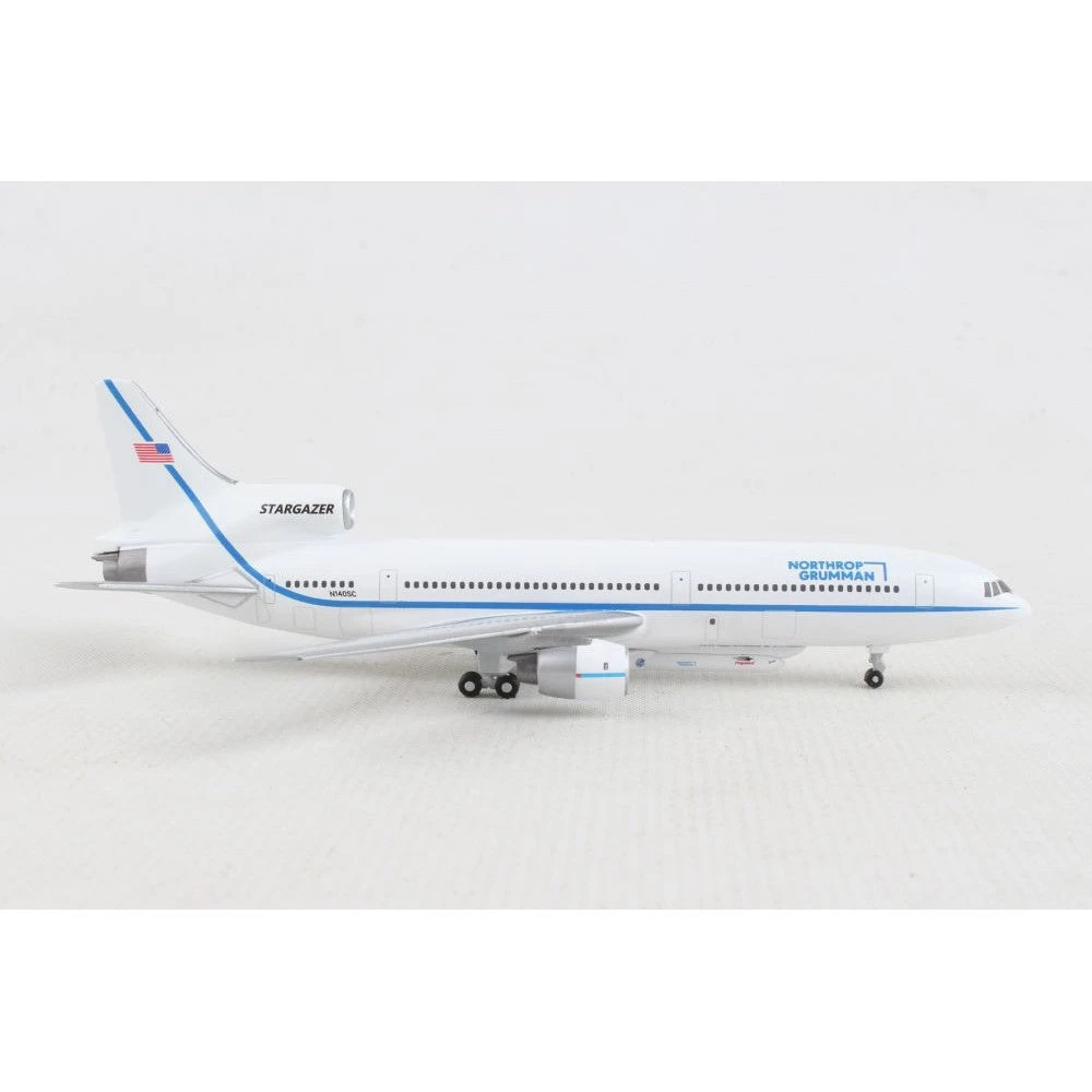 1/500 Northrop Grumman L1011 Stargazer With Pegasus XL Rocket TriStar 50th 6 1/500 Northrop Grumman L1011 Stargazer With Pegasus XL Rocket TriStar 50th - Image 4