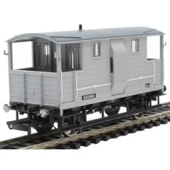 Hornby OO BR 24T Diag. 1543 Goods Brake Van S55063 Era 4 -Toy Model Shop R6915B 2
