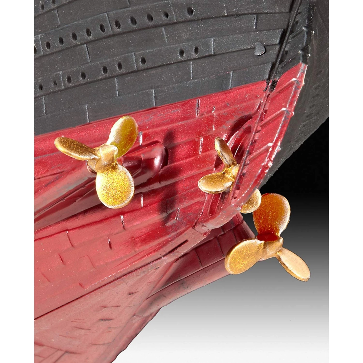 Revell 1/700 And 1/1200 RMS Titanic Gift Set 7 Revell 1/700 And 1/1200 RMS Titanic Gift Set - Image 5
